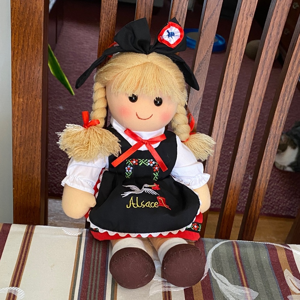 Traditional Alsace Doll with Braids - Black and Brown